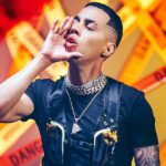 Brytiago promociona su nueva canción con camiseta de Colo Colo